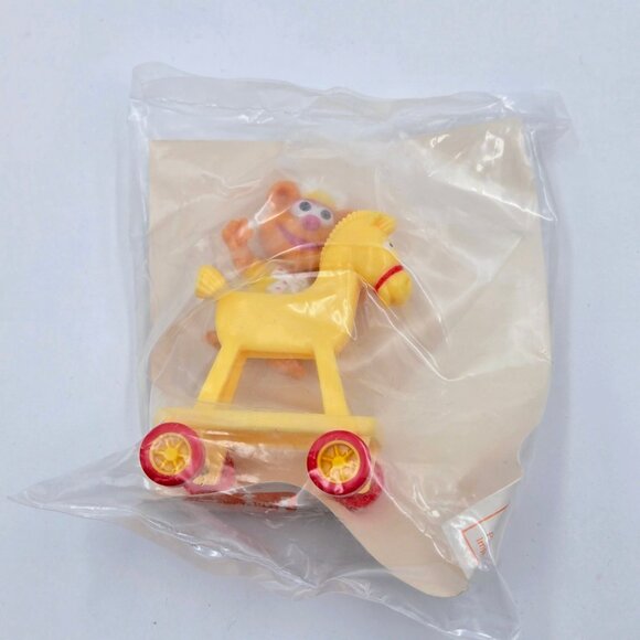 Vintage 1986 McDonald’s Happy Meal Muppet Fozzie Bear On Horse Toy New Sealed - Picture 4 of 5